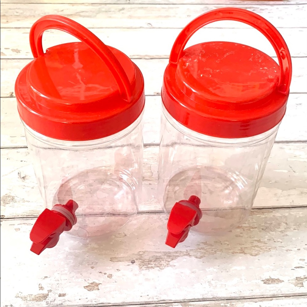 Beverage Dispenser Water Jug With Spout 1.5qt Red w/ Carrying Handle 10in Tall